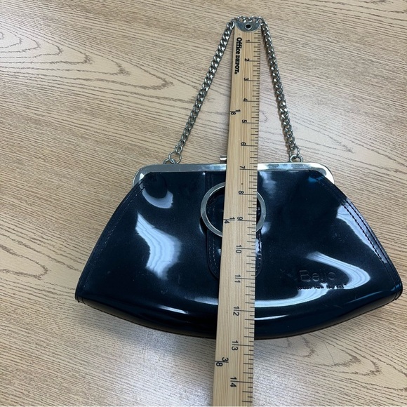 Beijo retro style patent leather buckle bag - Picture 6 of 7